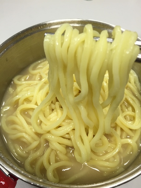 點線麵 單純不簡單 簡單做好麵：[快速料理]點線麵-單純不簡單的冷凍方便麵，好吃的快速乾拌麵3分鐘就可以香噴噴上桌!