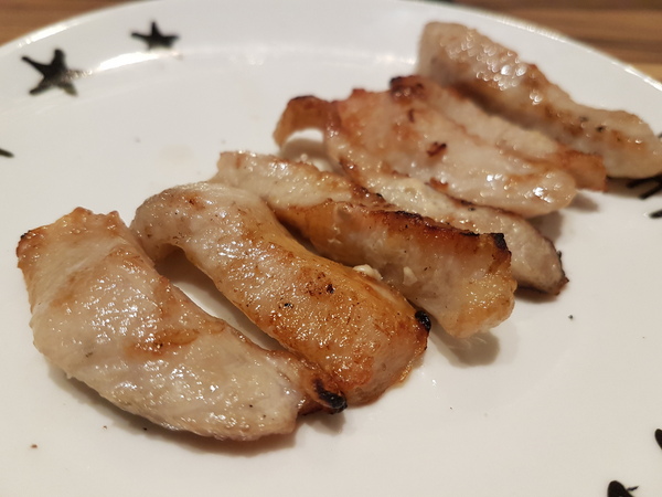 爸爸笑特色燒肉：【台北@大安】台北東區餐廳 爸爸笑特色燒肉 仁愛周邊美食 朋友聚餐