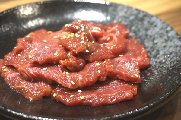 爸爸笑特色燒肉：【食記】台北東區優質燒肉「爸爸笑特色燒肉」夜裏的聚餐好去處