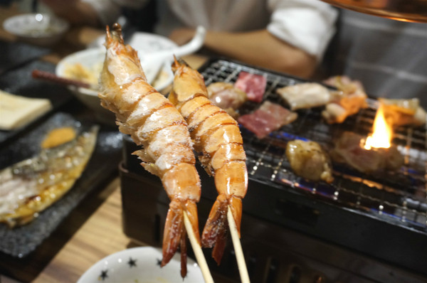 爸爸笑特色燒肉：【食記】台北東區優質燒肉「爸爸笑特色燒肉」夜裏的聚餐好去處