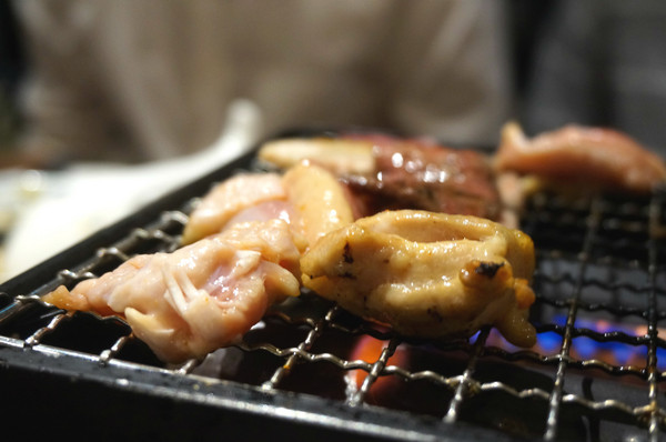 爸爸笑特色燒肉：【食記】台北東區優質燒肉「爸爸笑特色燒肉」夜裏的聚餐好去處