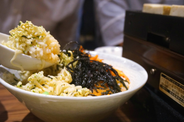 爸爸笑特色燒肉：【食記】台北東區優質燒肉「爸爸笑特色燒肉」夜裏的聚餐好去處