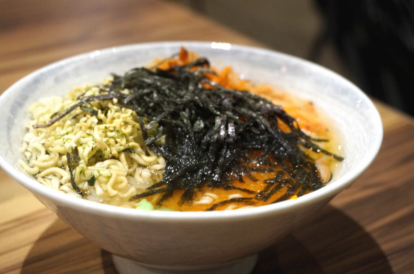 爸爸笑特色燒肉：【食記】台北東區優質燒肉「爸爸笑特色燒肉」夜裏的聚餐好去處