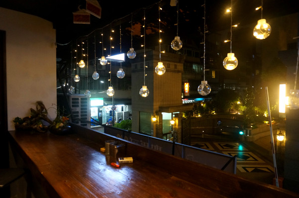 爸爸笑特色燒肉：【食記】台北東區優質燒肉「爸爸笑特色燒肉」夜裏的聚餐好去處