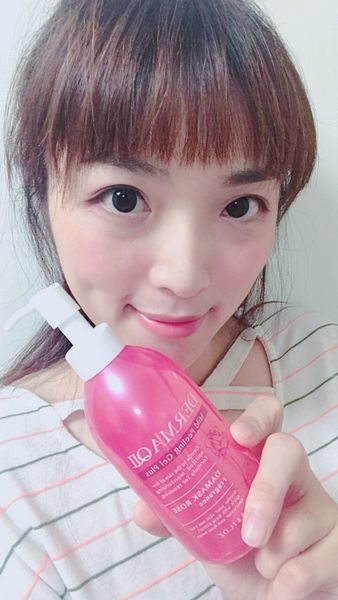 【彩妝】去除老廢角質讓毛孔深呼吸。臉部身體、敏弱肌適用的去角質霜。汰換老廢角質不顯老！－DERMA QII 去角質美容液