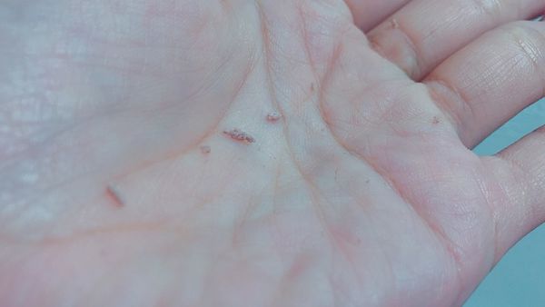 【彩妝】去除老廢角質讓毛孔深呼吸。臉部身體、敏弱肌適用的去角質霜。汰換老廢角質不顯老！－DERMA QII 去角質美容液