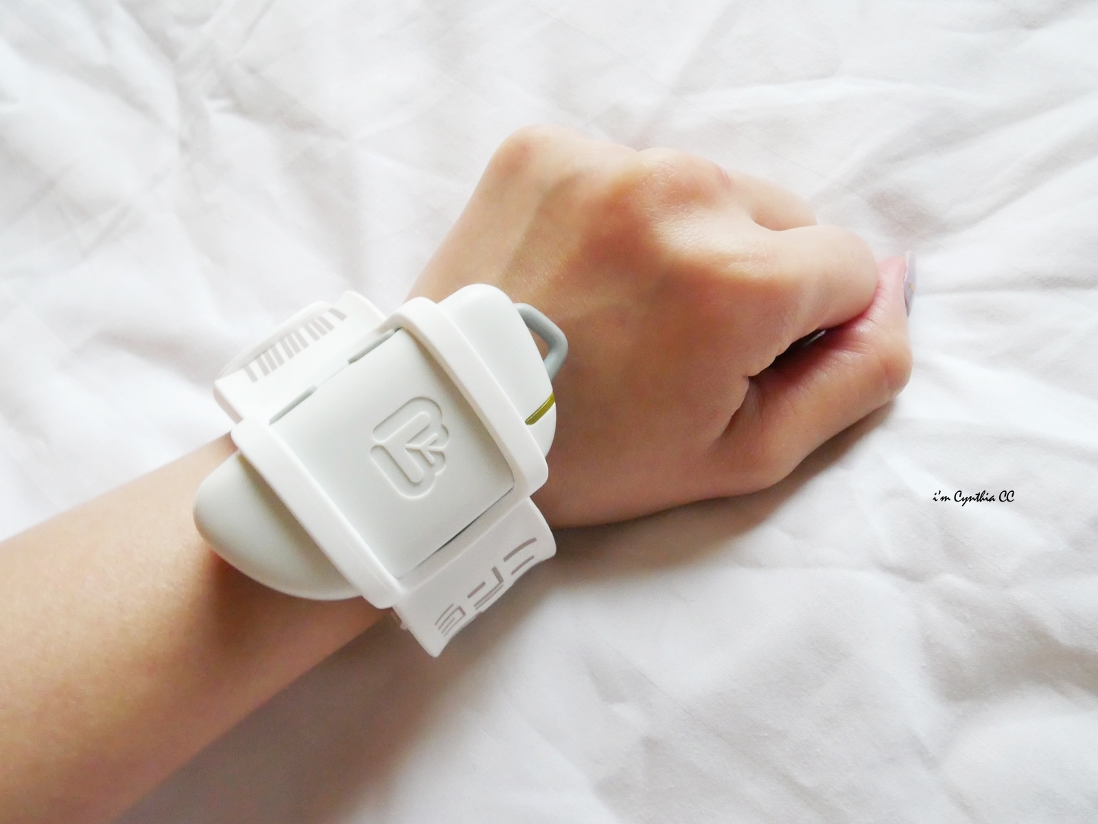 舒緩情緒幫助睡眠的身心穿戴裝置Mood Booster心和鍊