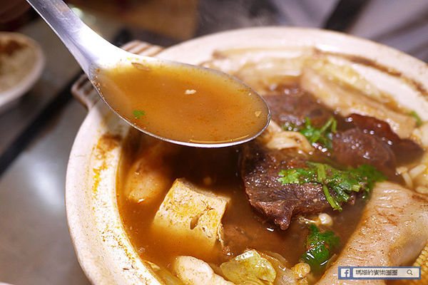 基隆美食【強哥一品羊肉爐】基隆羊肉爐推薦。基隆廟口火鍋。基隆個人小火鍋。冷飲無限暢飲