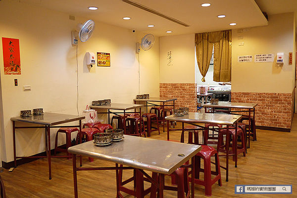 基隆美食【強哥一品羊肉爐】基隆羊肉爐推薦。基隆廟口火鍋。基隆個人小火鍋。冷飲無限暢飲