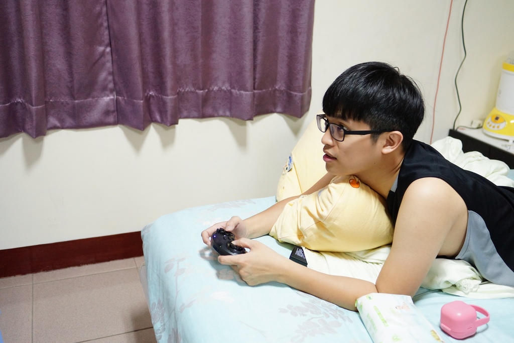 回味童年的 SEGA MD 復古遊戲機 無線控制器超好玩!地點不設限電視遊樂器 高畫質輸出19.JPG