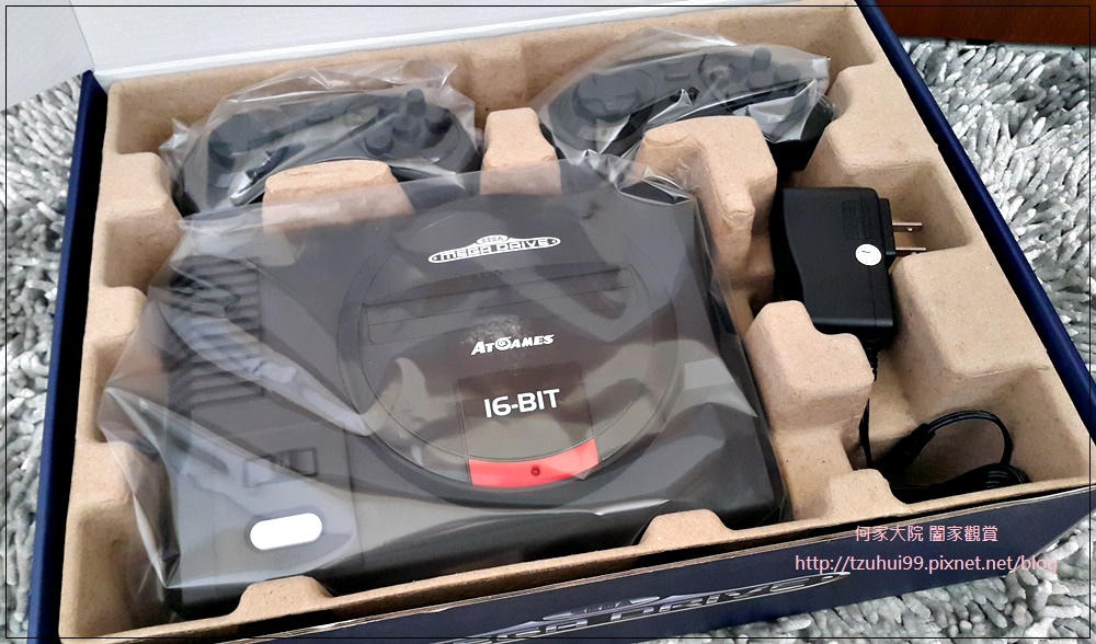 SEGA MD 復古遊戲機 05.jpg