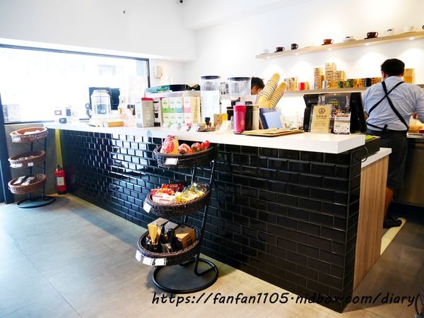台北內湖【馬克老爹咖啡瑞光店】#自家烘焙咖啡豆 #輕食早午餐 #咖啡 #下午茶 (8).JPG