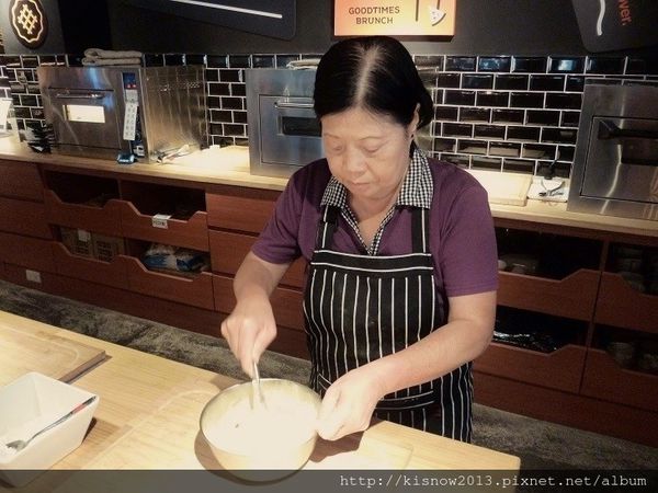 好時32-製作鬆餅.JPG