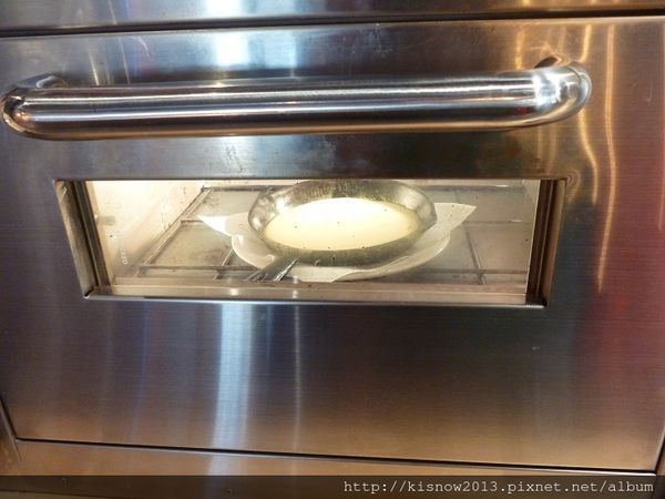 好時38-放入烤箱.JPG