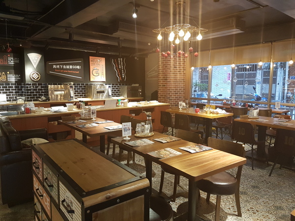 漾漾好時餐廳(基隆店)：【基隆仁愛區】義式料理  DIY親子餐廳  漾漾好時餐廳基隆店