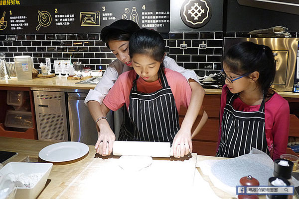 基隆美食【漾漾好時餐廳基隆店】基隆仁愛義式料理。基隆親子餐廳。基隆早午餐推薦。DIY披薩好玩又好吃