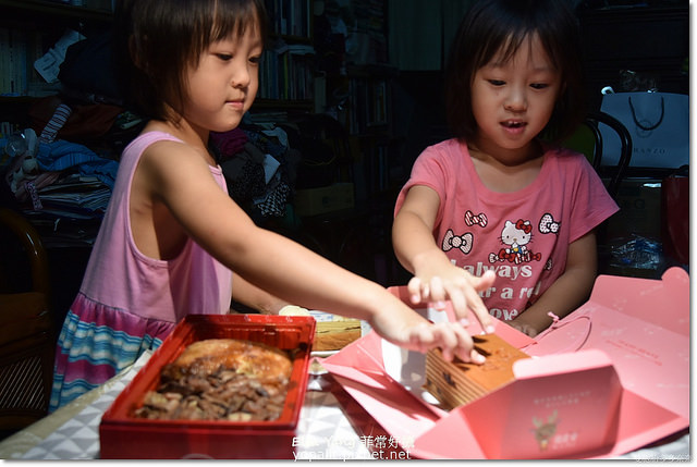 呷七碗油飯彌月蛋糕