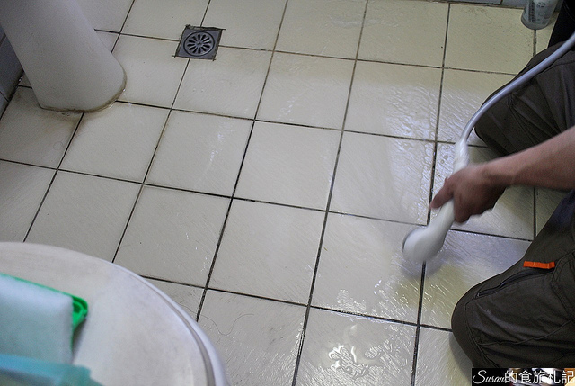 好師傅居家清潔浴廁隱形止滑地板3