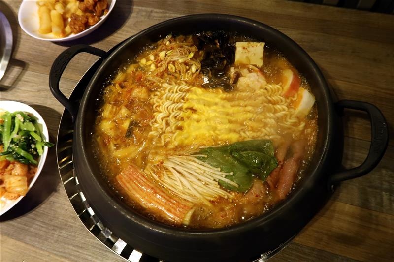 阿豬嘻烤肉村 吃到飽 037.jpg