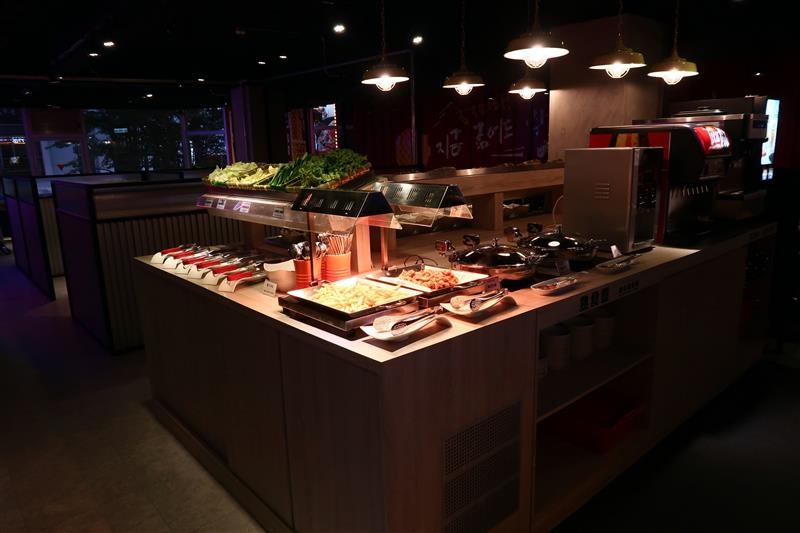 阿豬嘻烤肉村 吃到飽 003.jpg