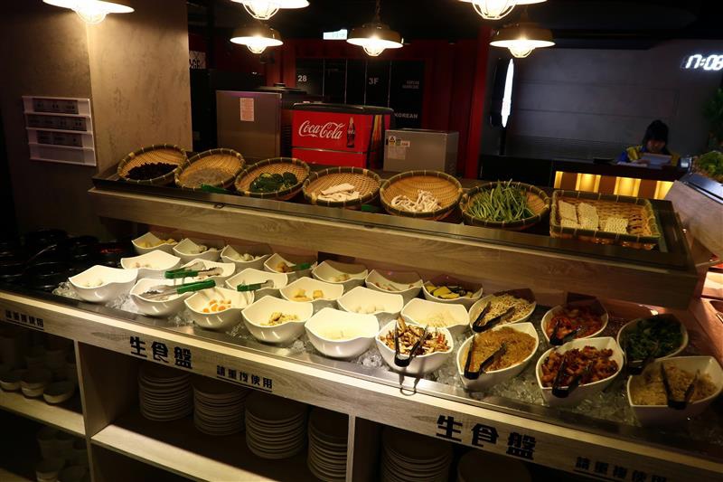 阿豬嘻烤肉村 吃到飽 018.jpg