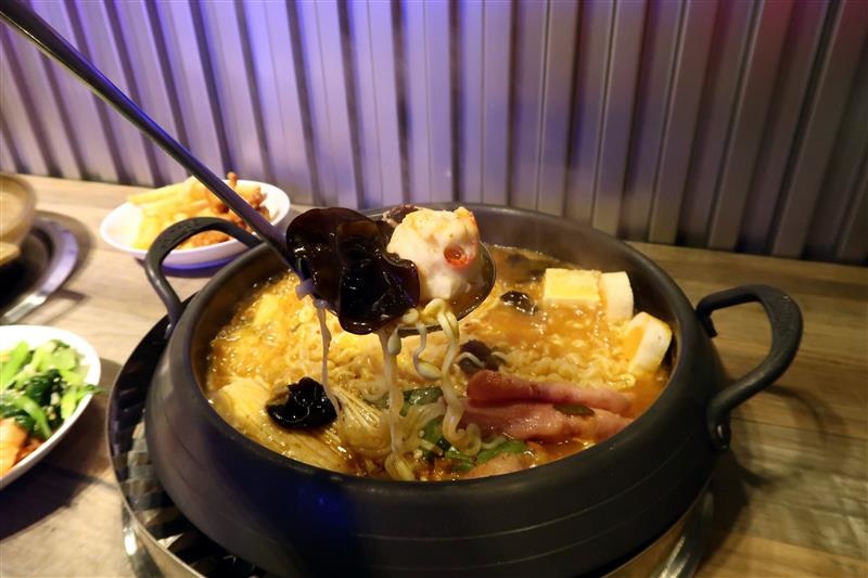 阿豬嘻烤肉村 吃到飽 041.jpg