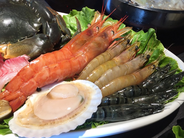 舞古賀鍋物專門店：[美食]舞古賀鍋物專門店-鄰近高雄鼓山巨蛋站，海鮮火鍋&amp;螃蟹和牛，超高CP值得再訪!