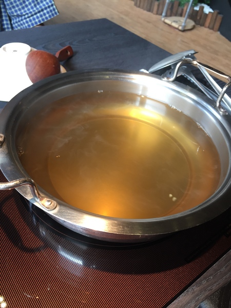 舞古賀鍋物專門店：[美食]舞古賀鍋物專門店-鄰近高雄鼓山巨蛋站，海鮮火鍋&amp;螃蟹和牛，超高CP值得再訪!