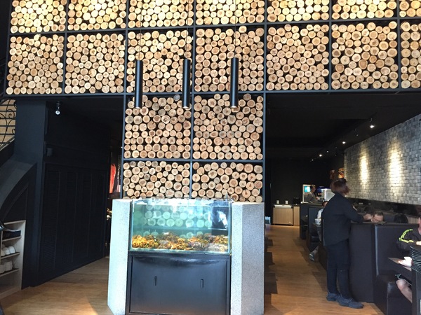 舞古賀鍋物專門店：[美食]舞古賀鍋物專門店-鄰近高雄鼓山巨蛋站，海鮮火鍋&amp;螃蟹和牛，超高CP值得再訪!