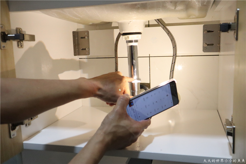 特力屋獨家代理 BRAVAT U型實木多層浴櫃  165