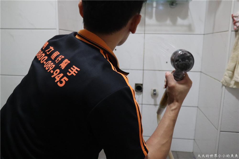 特力屋獨家代理 BRAVAT U型實木多層浴櫃  103