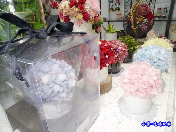 花禮包裝-敘思花藝勤美店 (3).jpg