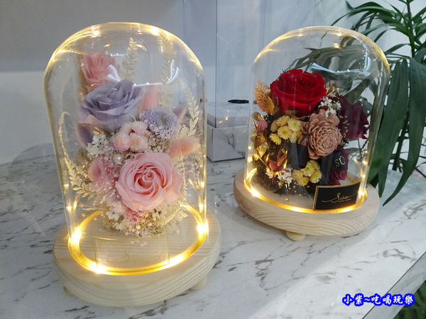 有燈永生花盅罩-敘思花藝勤美店.jpg