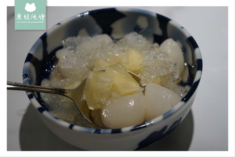 【桃園火車站泰式料理推薦】成立於1999年 四人合菜 紅舍泰式料理桃園遠百店