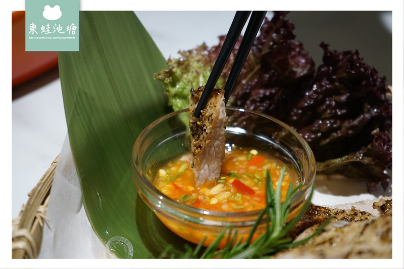 【桃園火車站泰式料理推薦】成立於1999年 四人合菜 紅舍泰式料理桃園遠百店