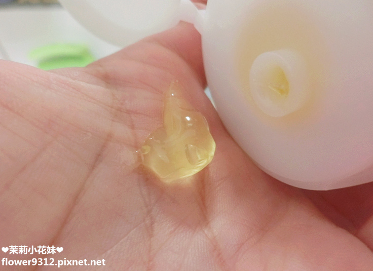 SolVall%5Cee Yuzu柚子溫感卸妝凝膠+柚子3D緊緻凝露 (4).JPG