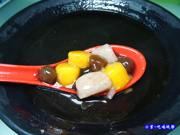 燒仙草-桃仔園榕樹下綿綿冰 (4).jpg