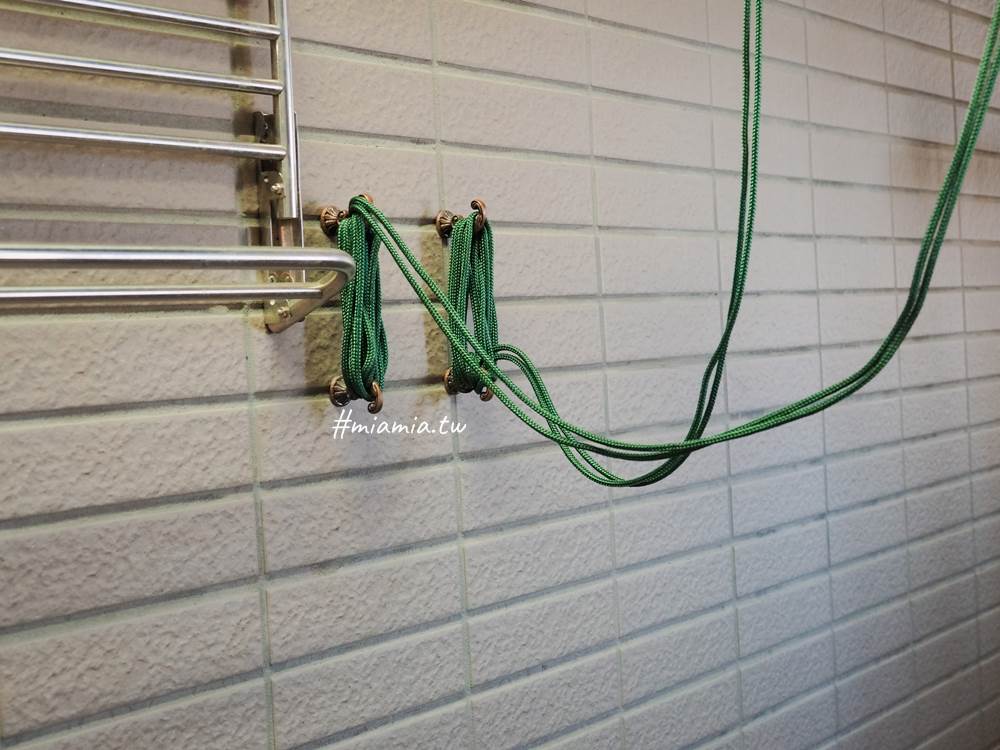 特力屋 特力家 手搖式升降曬衣架 手搖式曬衣架 手搖式曬衣桿 搬家 居家裝潢 居家改裝 DIY 免費到府安裝 輕鬆曬衣服 後陽台 曬衣空間 妙妙屋 妙麻 手搖曬衣架安裝 安耐曬 夏至島 昇虹升降 不鏽鋼曬衣架 拉繩式曬衣架 一年售後保固 家政婦 曬衣架分享 頂天曬衣 升降式曬衣 電動曬衣 手動曬衣 輕鬆曬衣 波浪曬衣桿 防風曬衣桿 曬衣輕鬆不費力 304不鏽鋼曬衣架