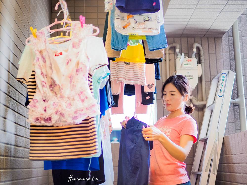 特力屋 特力家 手搖式升降曬衣架 手搖式曬衣架 手搖式曬衣桿 搬家 居家裝潢 居家改裝 DIY 免費到府安裝 輕鬆曬衣服 後陽台 曬衣空間 妙妙屋 妙麻 手搖曬衣架安裝 安耐曬 夏至島 昇虹升降 不鏽鋼曬衣架 拉繩式曬衣架 一年售後保固 家政婦 曬衣架分享 頂天曬衣 升降式曬衣 電動曬衣 手動曬衣 輕鬆曬衣 波浪曬衣桿 防風曬衣桿 曬衣輕鬆不費力 304不鏽鋼曬衣架