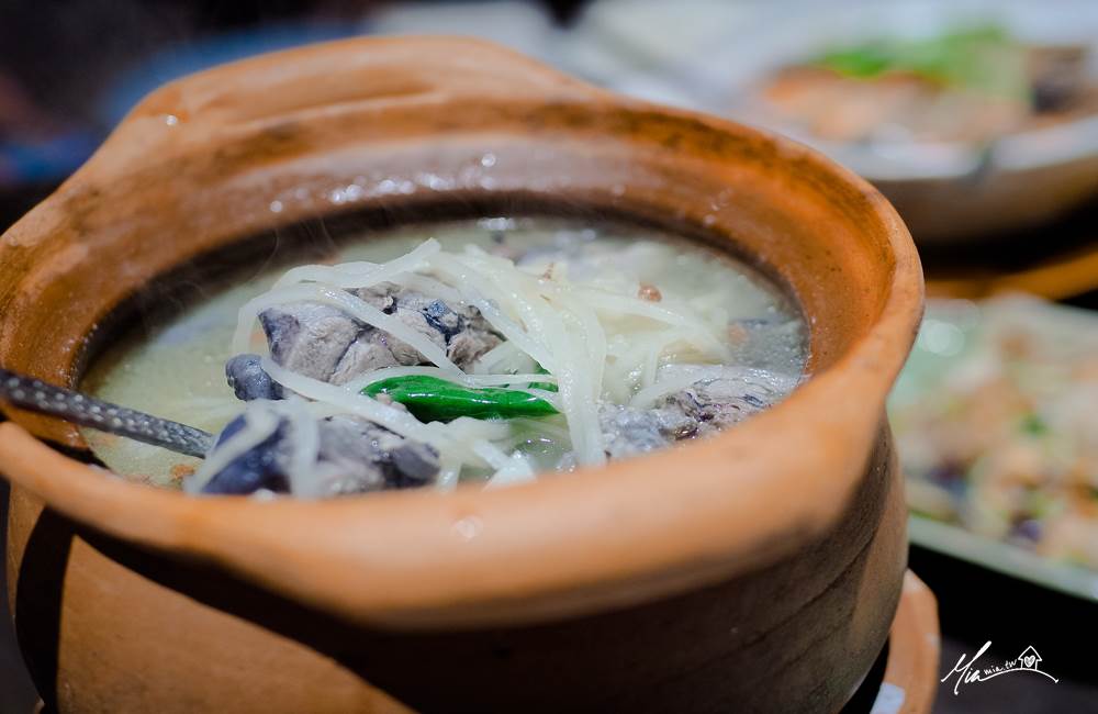 湄南河泰式庭園餐廳 湄南河 泰國料理 異國料理 尾牙春酒 高級餐酒館 瓦城 平價泰式料理 台中泰式餐廳 好吃泰國料理推薦 家庭聚會 包廂 包場 年夜飯 十年老店 妙妙屋 妙麻 生日聚餐 酒會 泰北料理 道地泰式料理 湄南河 台中美食 台中餐廳 豪華氣派餐廳 隱密餐廳 口袋名單