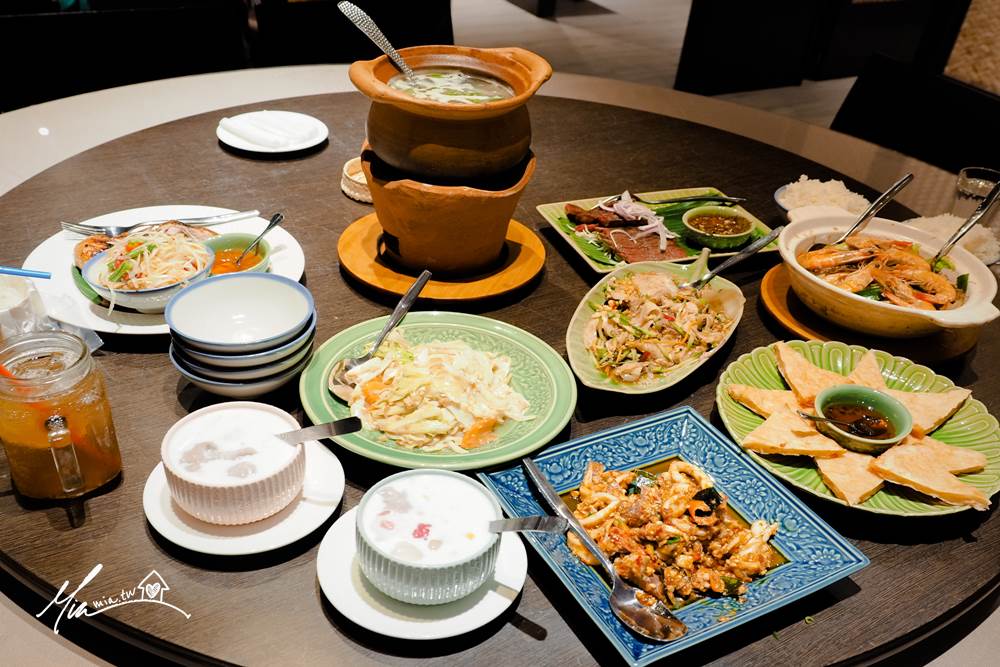 湄南河泰式庭園餐廳 湄南河 泰國料理 異國料理 尾牙春酒 高級餐酒館 瓦城 平價泰式料理 台中泰式餐廳 好吃泰國料理推薦 家庭聚會 包廂 包場 年夜飯 十年老店 妙妙屋 妙麻 生日聚餐 酒會 泰北料理 道地泰式料理 湄南河 台中美食 台中餐廳 豪華氣派餐廳 隱密餐廳 口袋名單