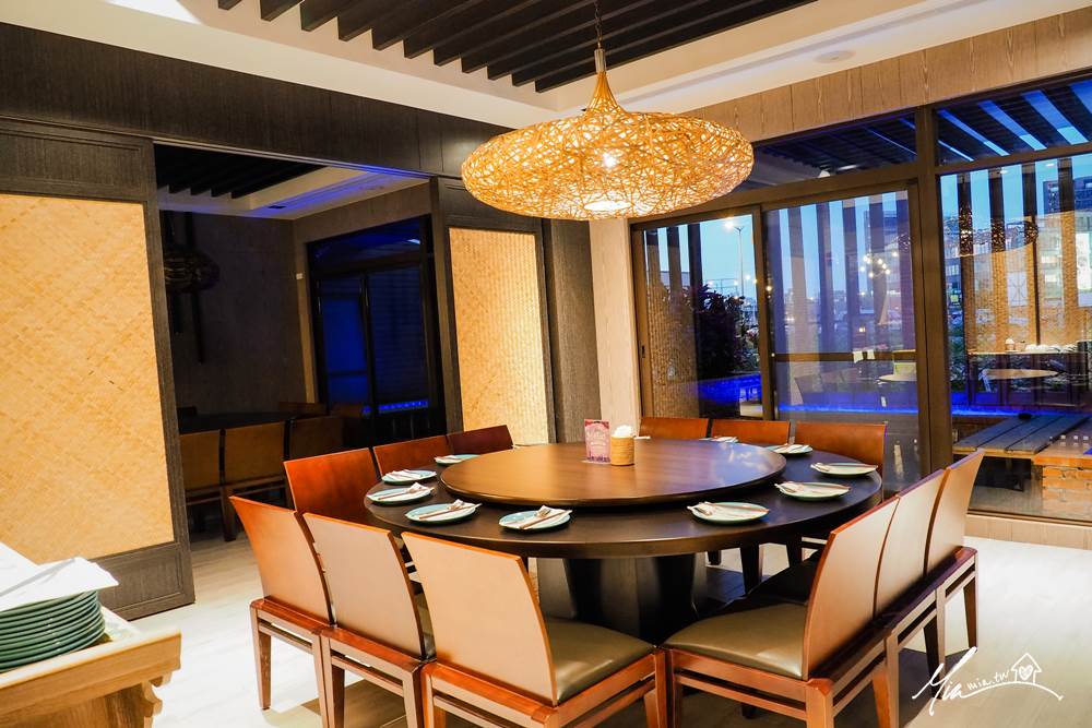 湄南河泰式庭園餐廳 湄南河 泰國料理 異國料理 尾牙春酒 高級餐酒館 瓦城 平價泰式料理 台中泰式餐廳 好吃泰國料理推薦 家庭聚會 包廂 包場 年夜飯 十年老店 妙妙屋 妙麻 生日聚餐 酒會 泰北料理 道地泰式料理 湄南河 台中美食 台中餐廳 豪華氣派餐廳 隱密餐廳 口袋名單