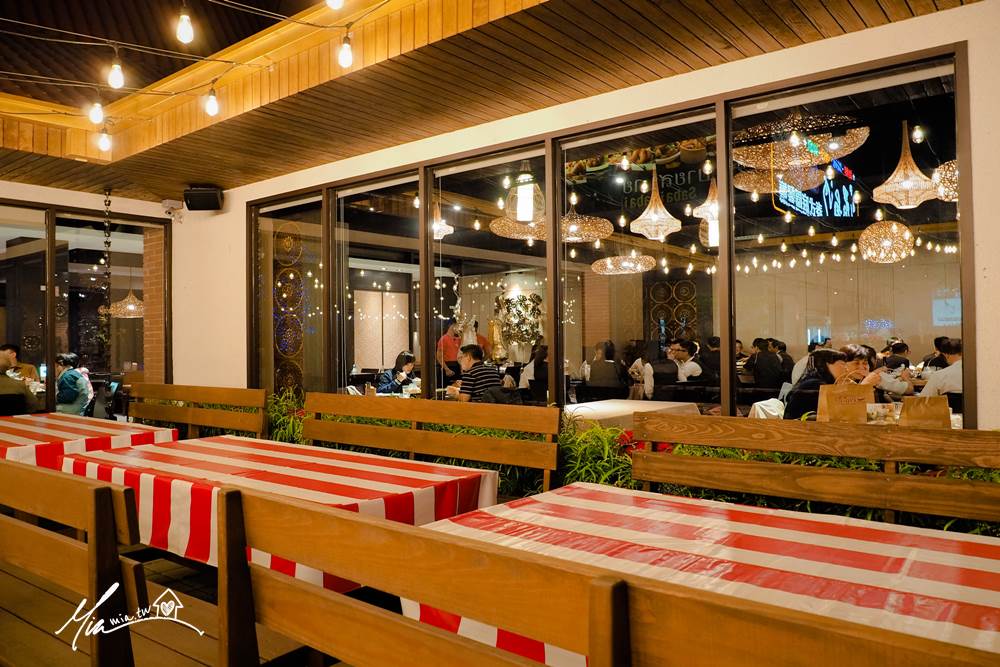 湄南河泰式庭園餐廳 湄南河 泰國料理 異國料理 尾牙春酒 高級餐酒館 瓦城 平價泰式料理 台中泰式餐廳 好吃泰國料理推薦 家庭聚會 包廂 包場 年夜飯 十年老店 妙妙屋 妙麻 生日聚餐 酒會 泰北料理 道地泰式料理 湄南河 台中美食 台中餐廳 豪華氣派餐廳 隱密餐廳 口袋名單