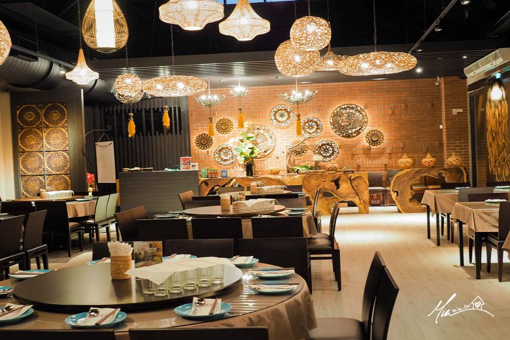 湄南河泰式庭園餐廳 湄南河 泰國料理 異國料理 尾牙春酒 高級餐酒館 瓦城 平價泰式料理 台中泰式餐廳 好吃泰國料理推薦 家庭聚會 包廂 包場 年夜飯 十年老店 妙妙屋 妙麻 生日聚餐 酒會 泰北料理 道地泰式料理 湄南河 台中美食 台中餐廳 豪華氣派餐廳 隱密餐廳 口袋名單