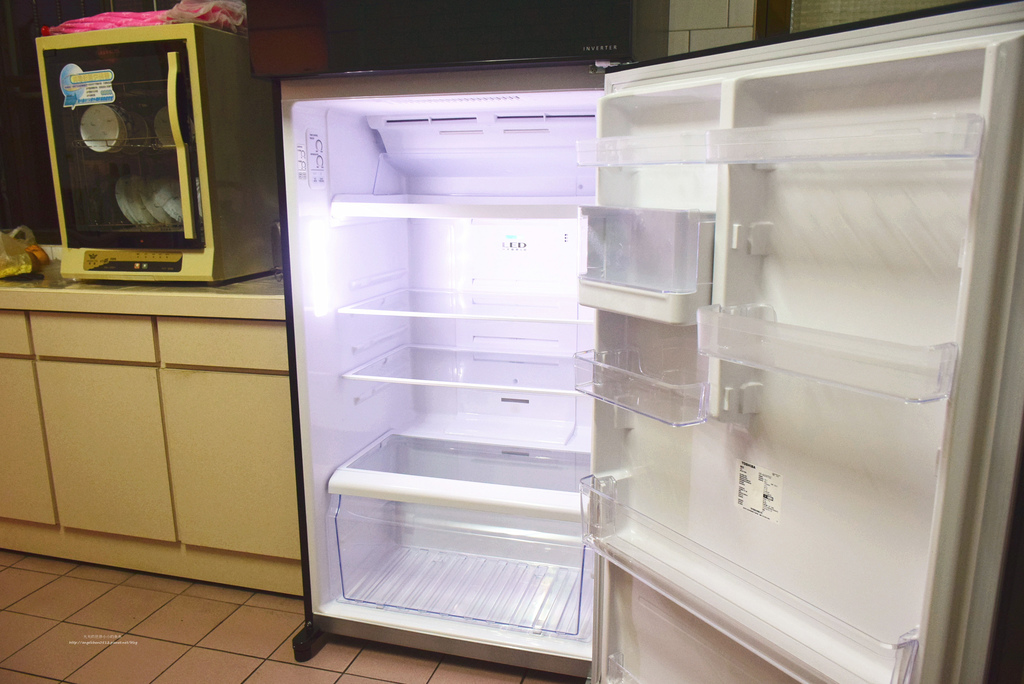 日本東芝Toshiba 3