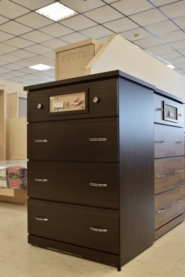 現場傢俱2樓特價斗櫃01