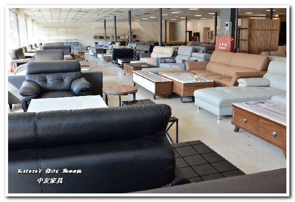 190106CY店內1樓入口區03