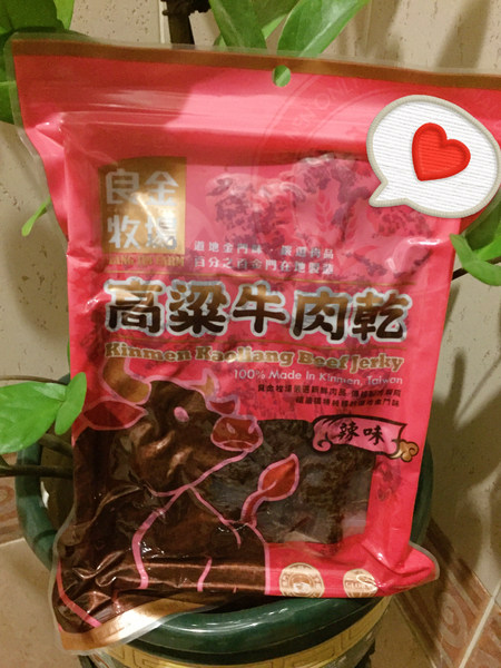 良金高梁牛肉乾&牛肉角：[聚會零嘴]良金牧場-金門高粱牛肉乾，全家零食也可以很特別!