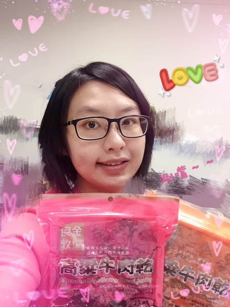 良金高梁牛肉乾&牛肉角：[聚會零嘴]良金牧場-金門高粱牛肉乾，全家零食也可以很特別!