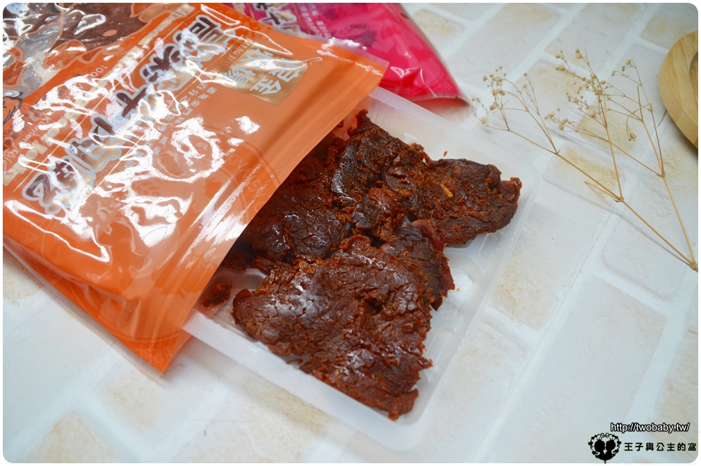 全家零食|良金牧場-金門高粱牛肉乾 金門肉乾第一品牌~牛肉老饕最愛的聚會零嘴！
